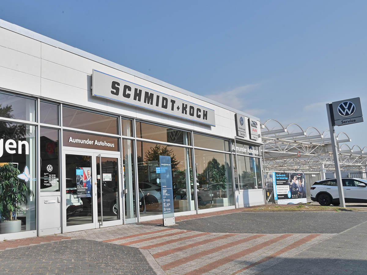 Firmengebäude des Autohauses