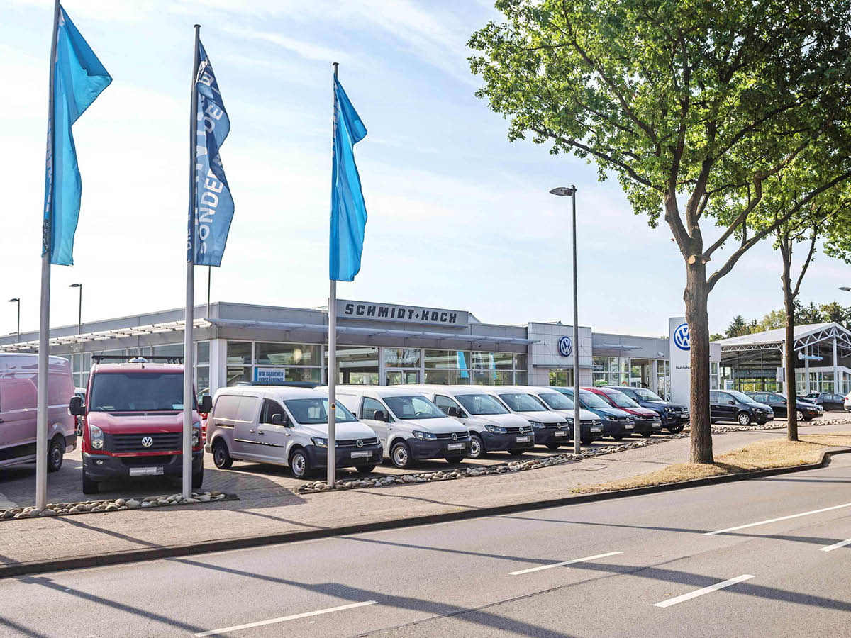 Firmengebäude des Autohauses
