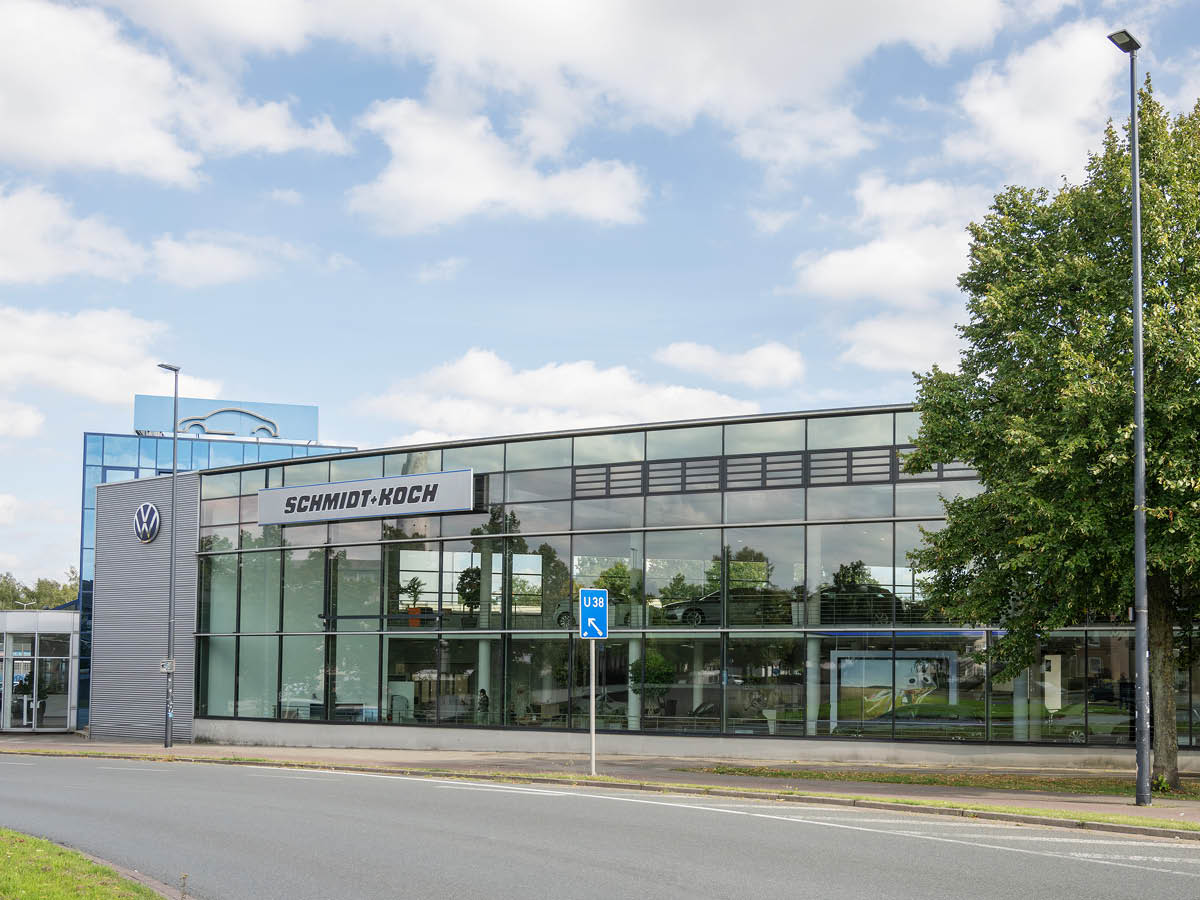 Firmengebäude des Autohauses